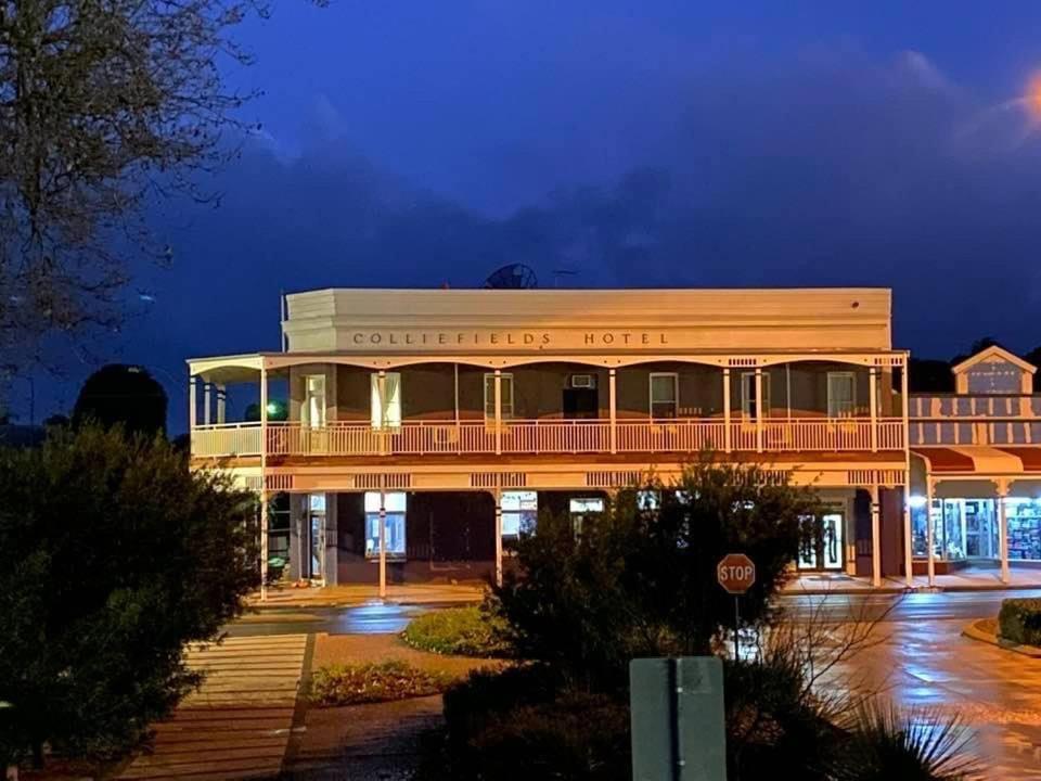 The Colliefields Hotel Exterior foto