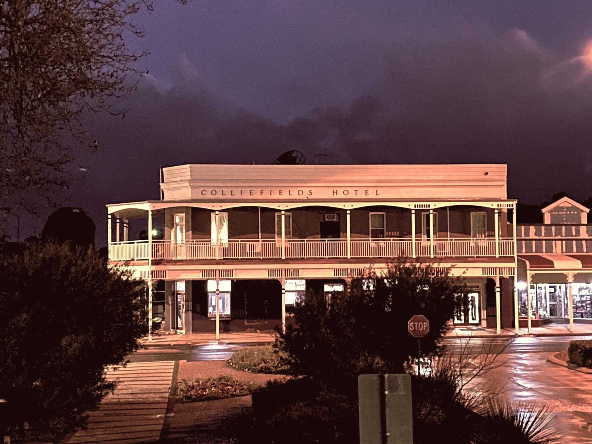 The Colliefields Hotel Exterior foto
